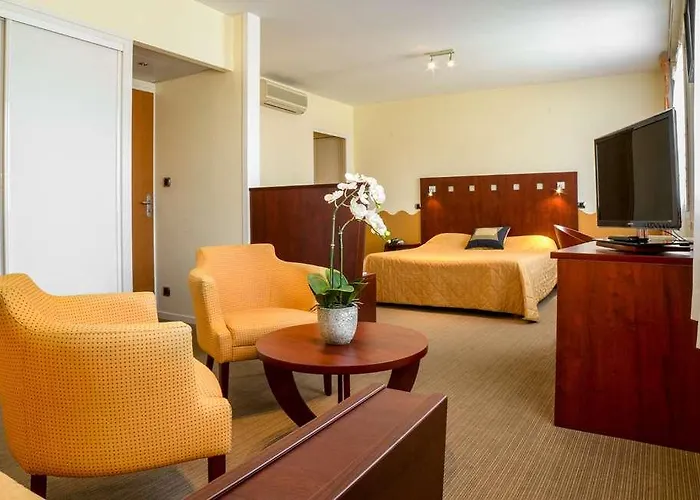 Richelieu 몽트드마르장